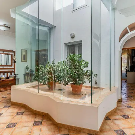 Lolita Holiday home
