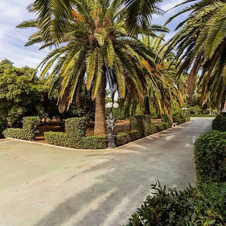 Lolita Holiday home *